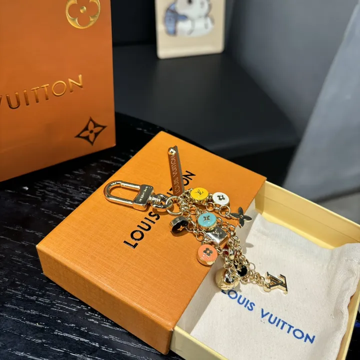 スーパーコピー ルイヴィトン キーホルダー