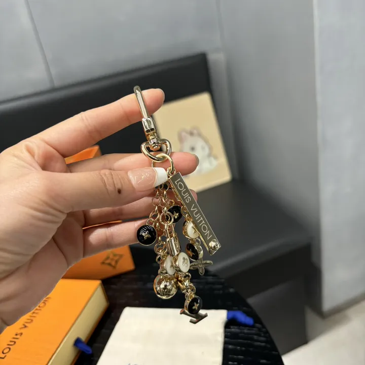 スーパーコピー ルイヴィトン キーホルダー