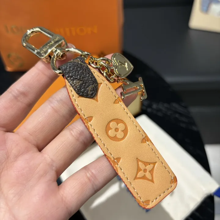 スーパーコピー ルイヴィトン キーホルダー