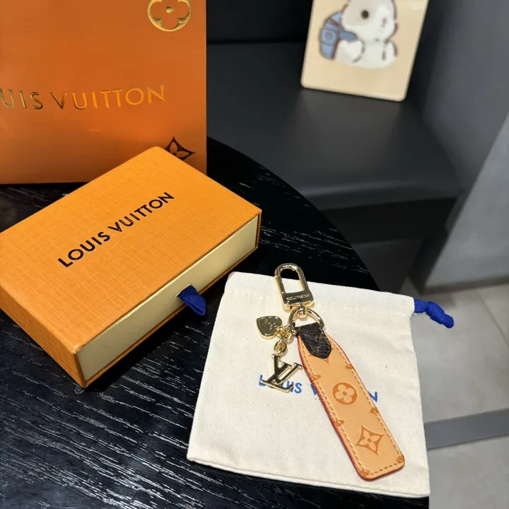 スーパーコピー ルイヴィトン キーホルダー