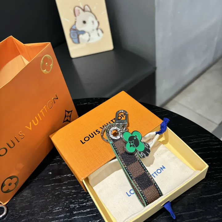スーパーコピー ルイヴィトン キーホルダー