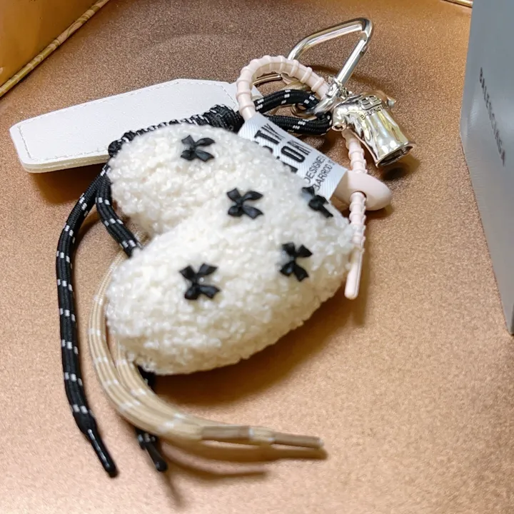 スーパーコピー バレンシアガ キーホルダー