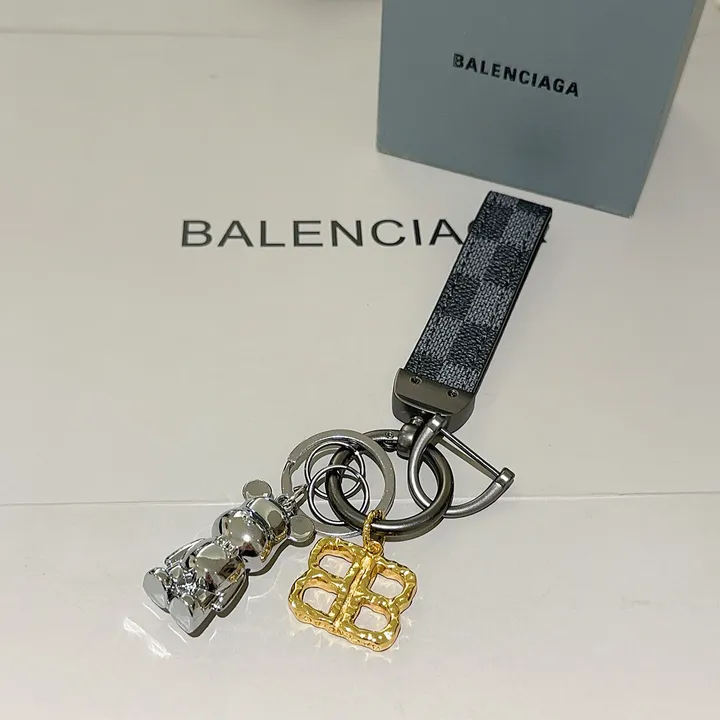 スーパーコピー バレンシアガ キーホルダー
