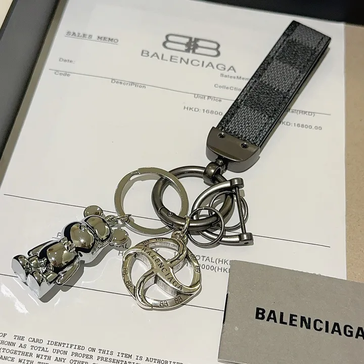 スーパーコピー バレンシアガ キーホルダー