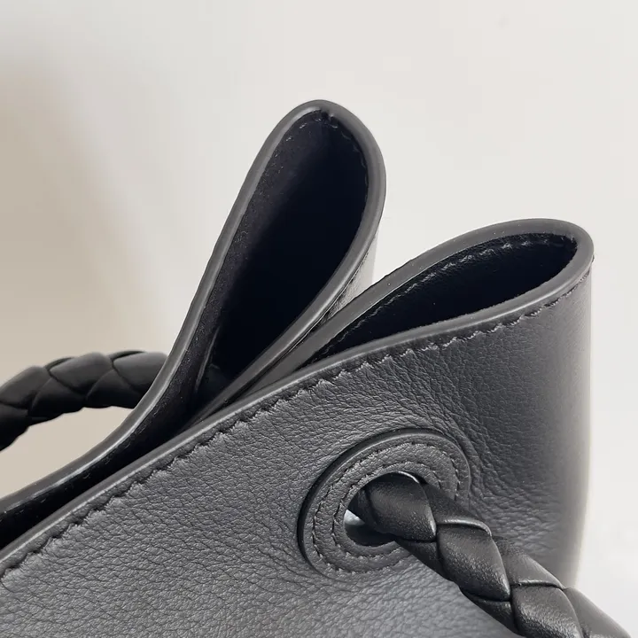 スーパーコピー ボッテガ ヴェネタ キーホルダー