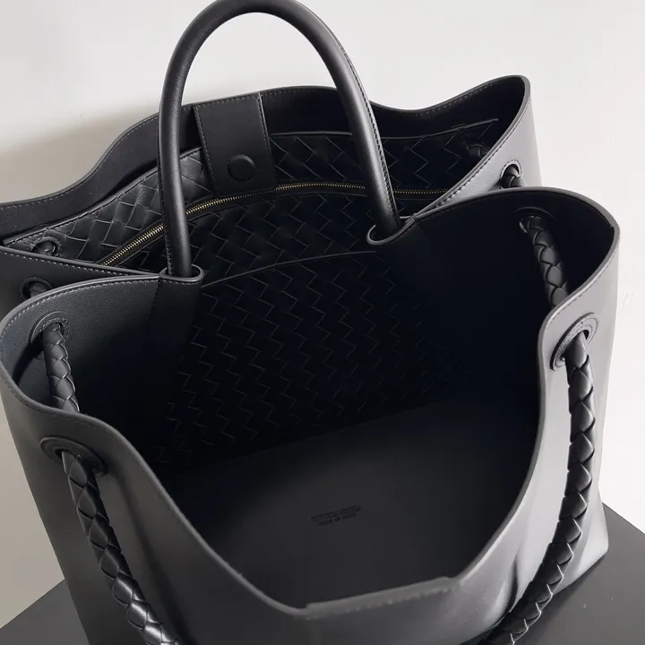 スーパーコピー ボッテガ ヴェネタ キーホルダー