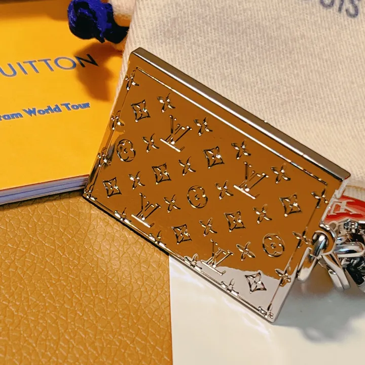 スーパーコピー ルイヴィトン キーホルダー