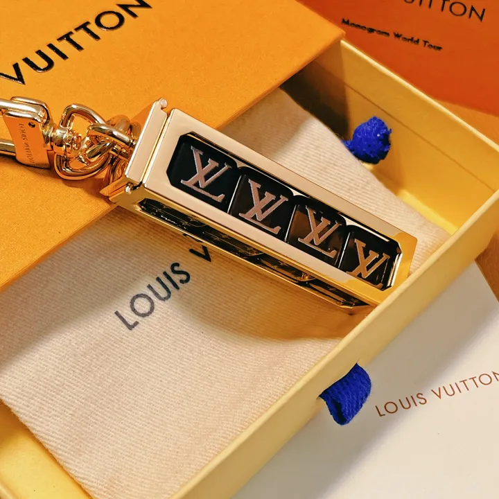 スーパーコピー ルイヴィトン キーホルダー