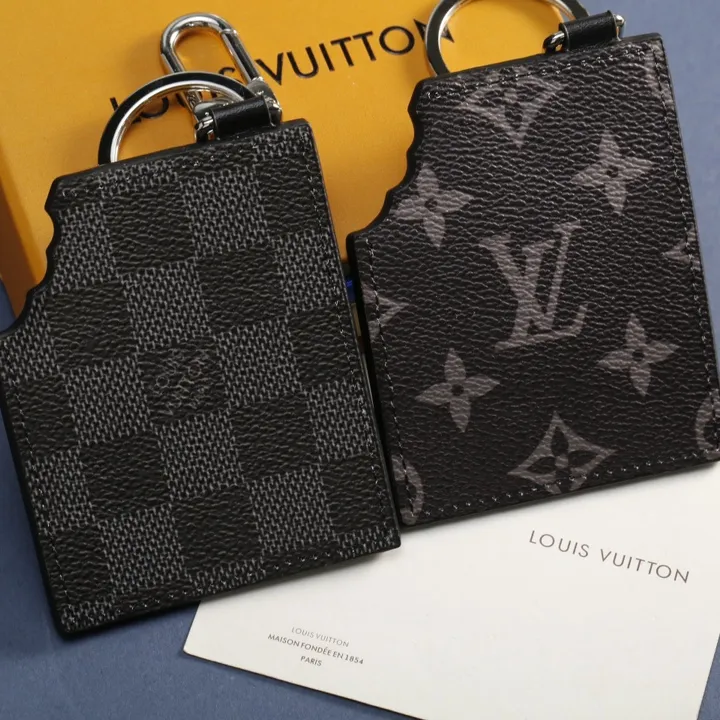 スーパーコピー ルイヴィトン キーホルダー