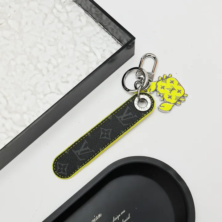 スーパーコピー ルイヴィトン キーホルダー