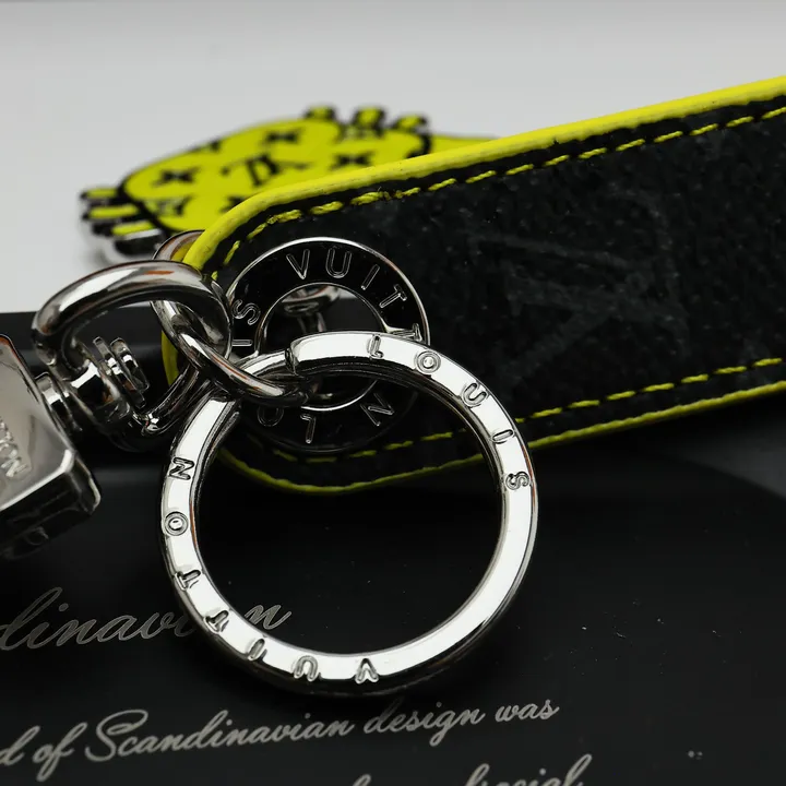 スーパーコピー ルイヴィトン キーホルダー