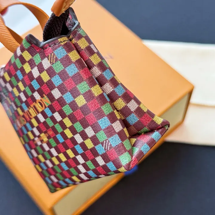 スーパーコピー ルイヴィトン キーホルダー