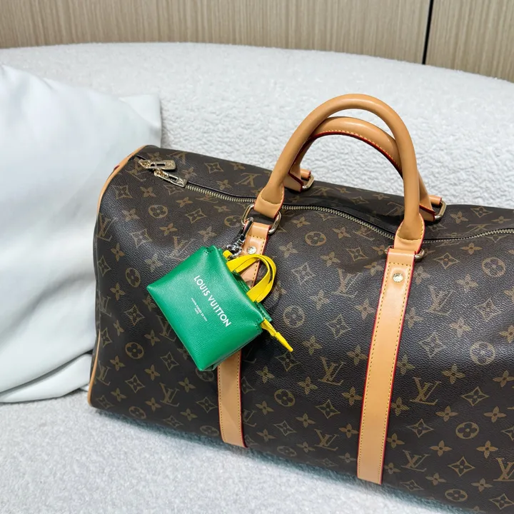 スーパーコピー ルイヴィトン キーホルダー