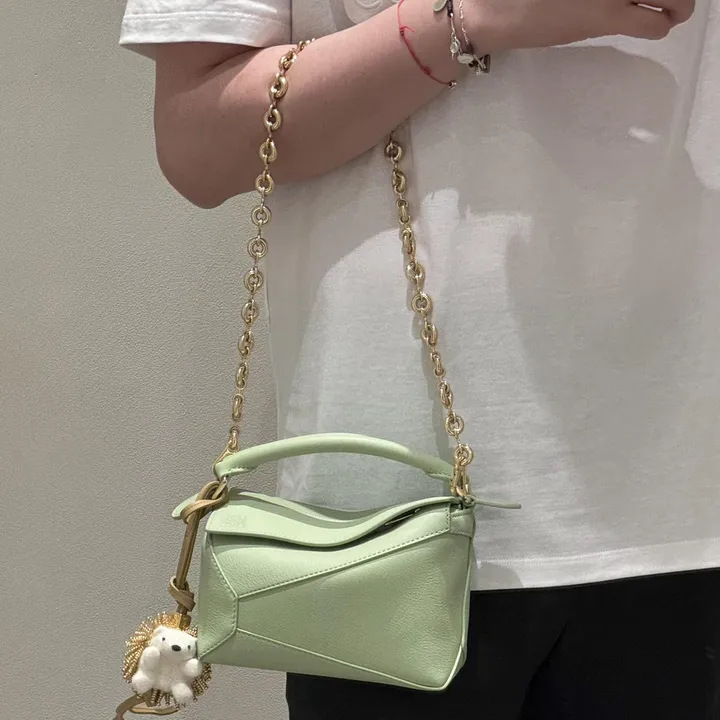 スーパーコピー ロエベ キーホルダー