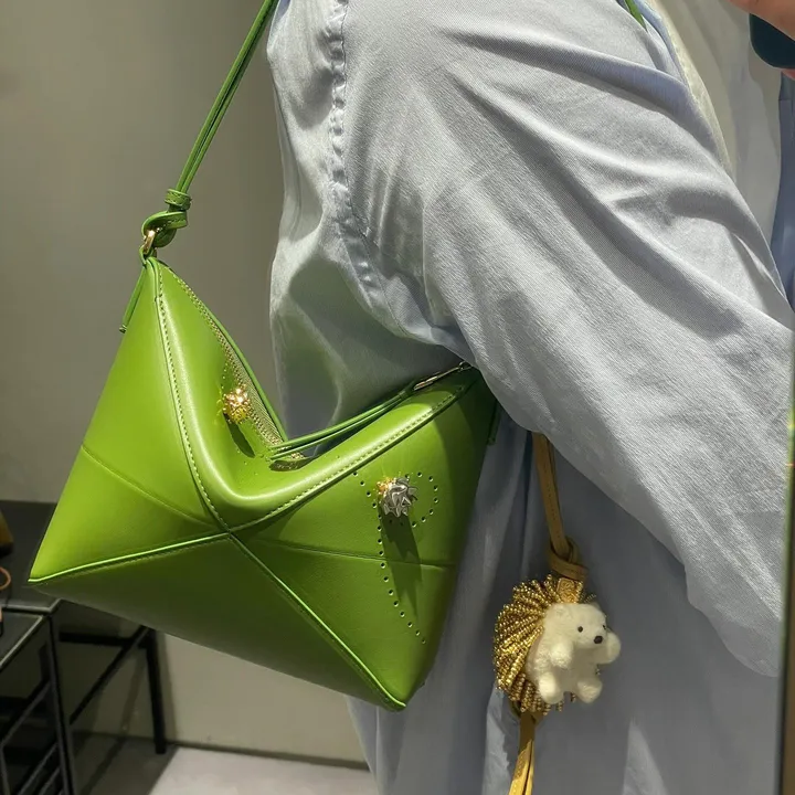 スーパーコピー ロエベ キーホルダー