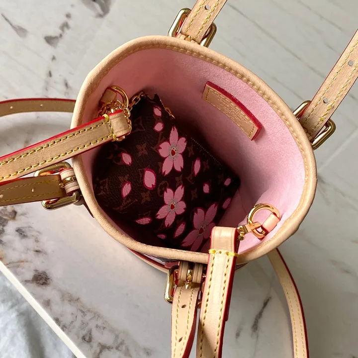 スーパーコピー ルイヴィトン キーホルダー