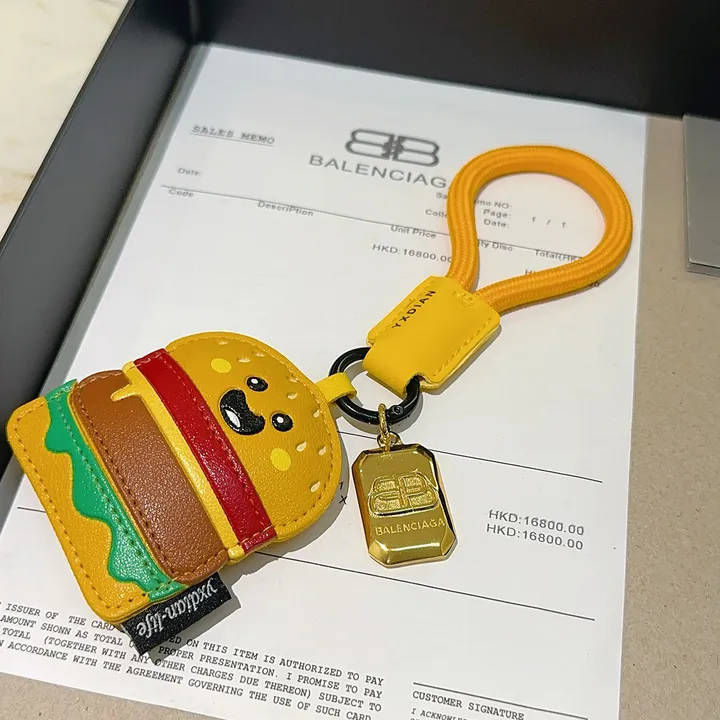 スーパーコピー バレンシアガ キーホルダー