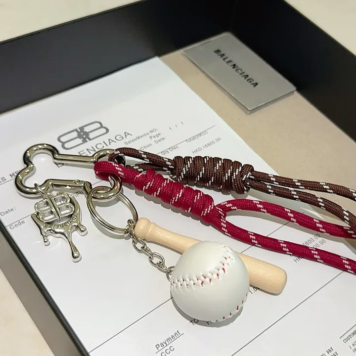 スーパーコピー バレンシアガ キーホルダー