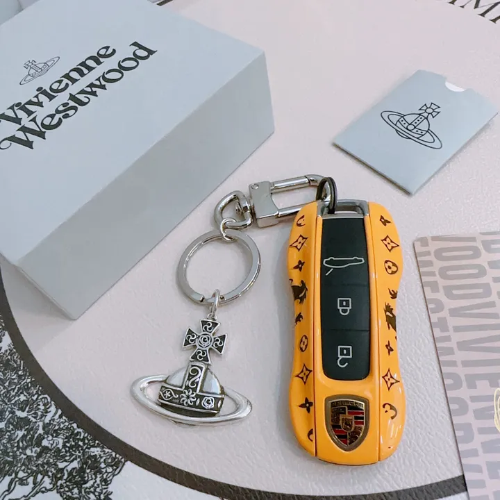 スーパーコピー クリスチャン・ルブタン キーホルダー