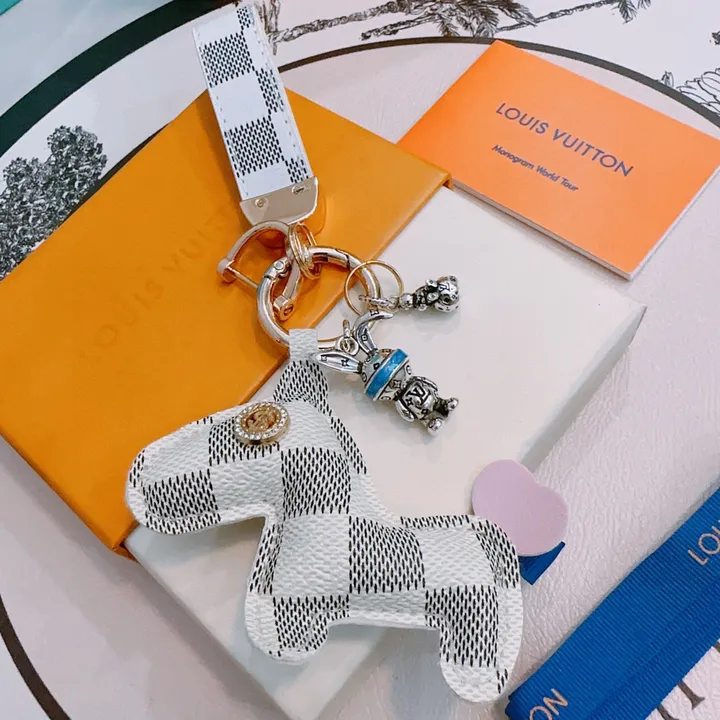 スーパーコピー ルイヴィトン キーホルダー