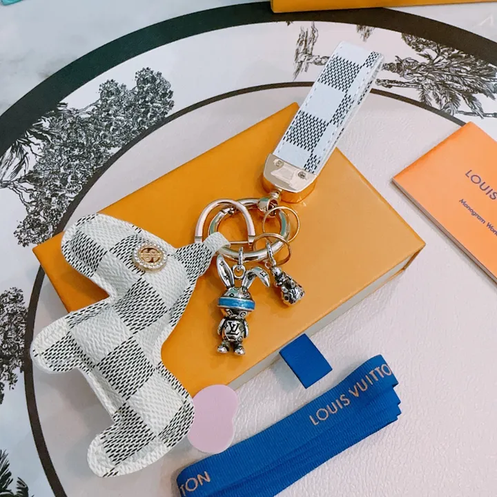 スーパーコピー ルイヴィトン キーホルダー