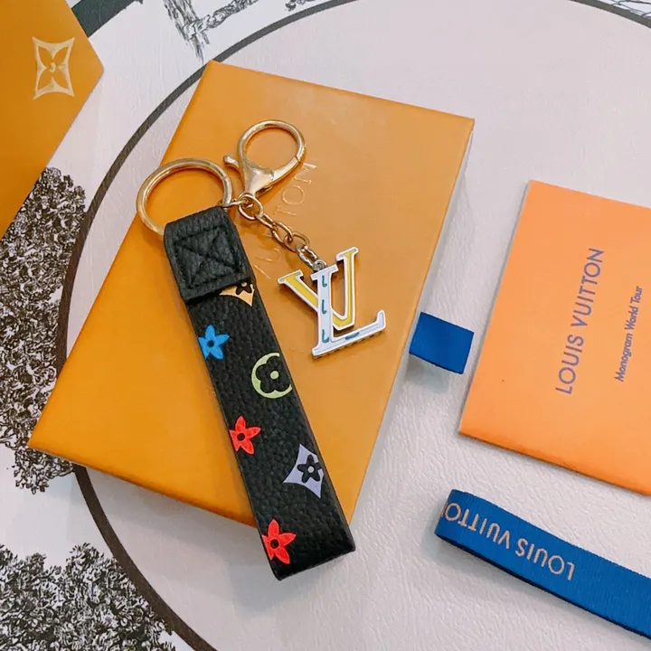スーパーコピー ルイヴィトン キーホルダー