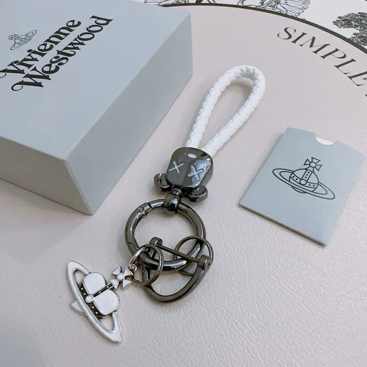 スーパーコピー クリスチャン・ルブタン キーホルダー