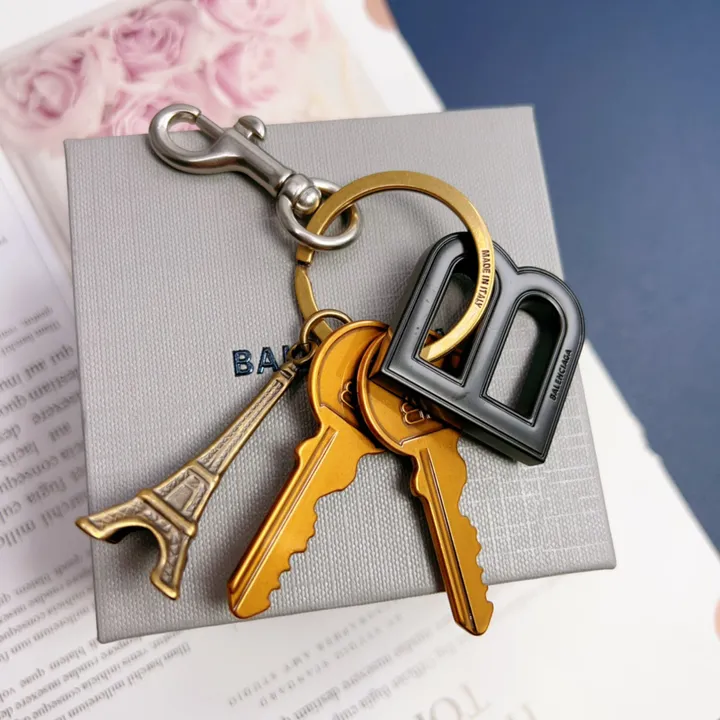 スーパーコピー バレンシアガ キーホルダー