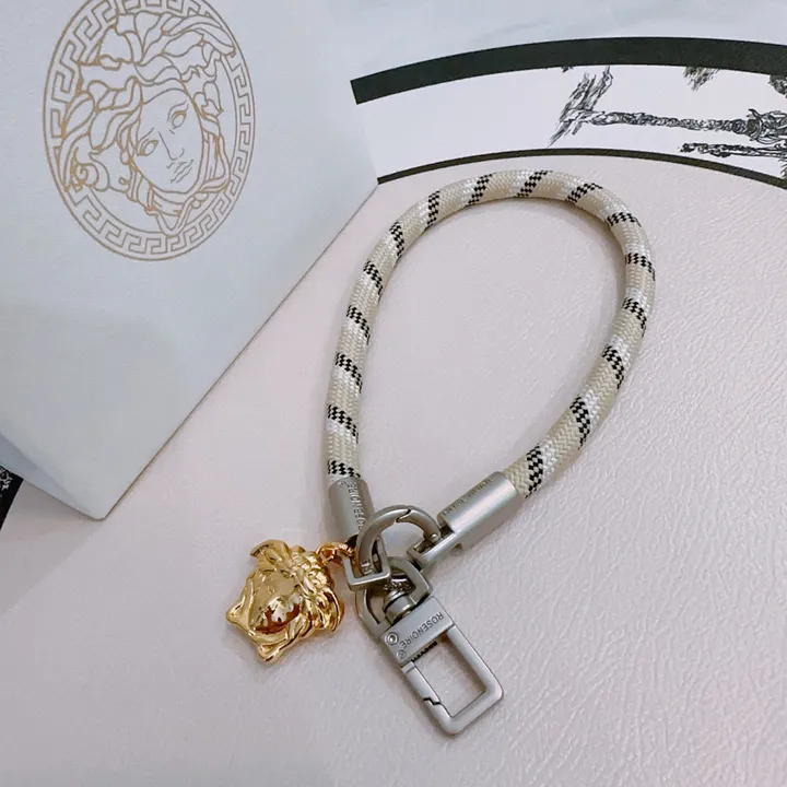 スーパーコピー プラダ キーホルダー