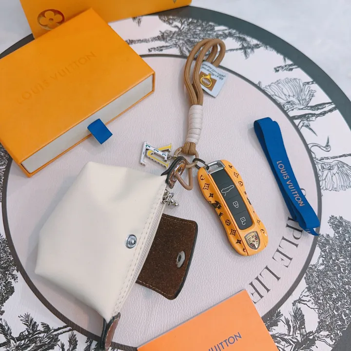 スーパーコピー ルイヴィトン キーホルダー