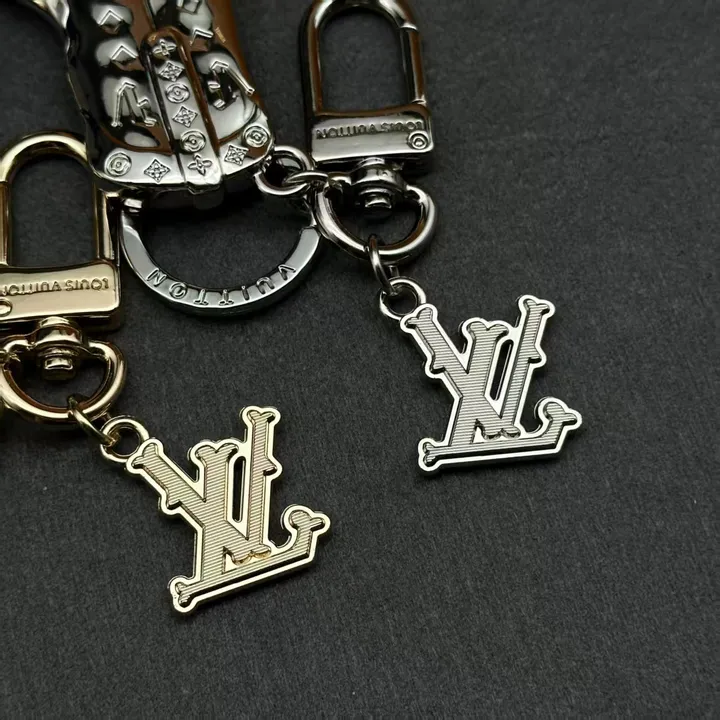 スーパーコピー ルイヴィトン キーホルダー