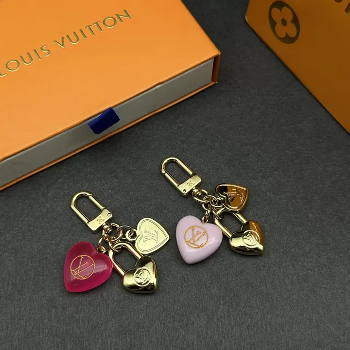 スーパーコピー ルイヴィトン キーホルダー