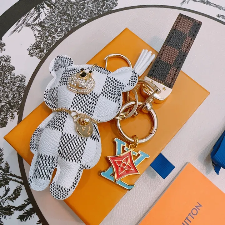 スーパーコピー ルイヴィトン キーホルダー