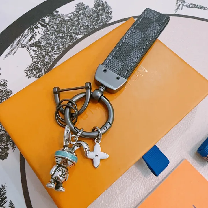 スーパーコピー ルイヴィトン キーホルダー