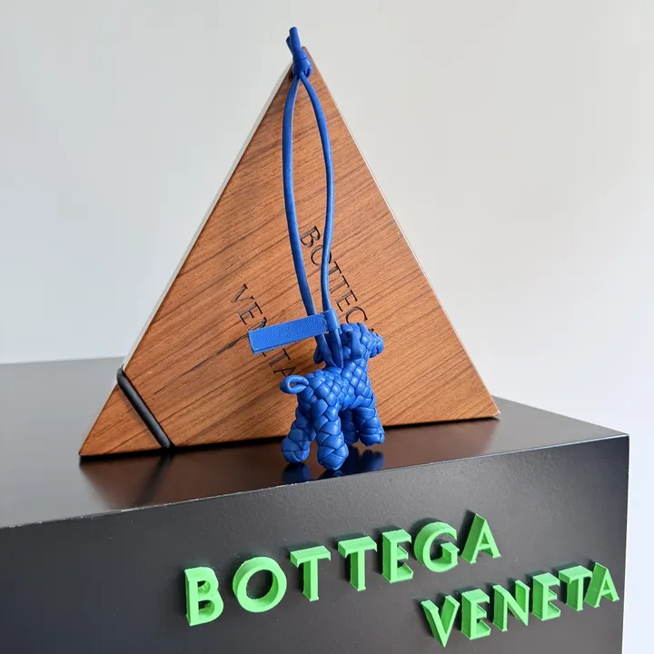 スーパーコピー ボッテガ ヴェネタ キーホルダー