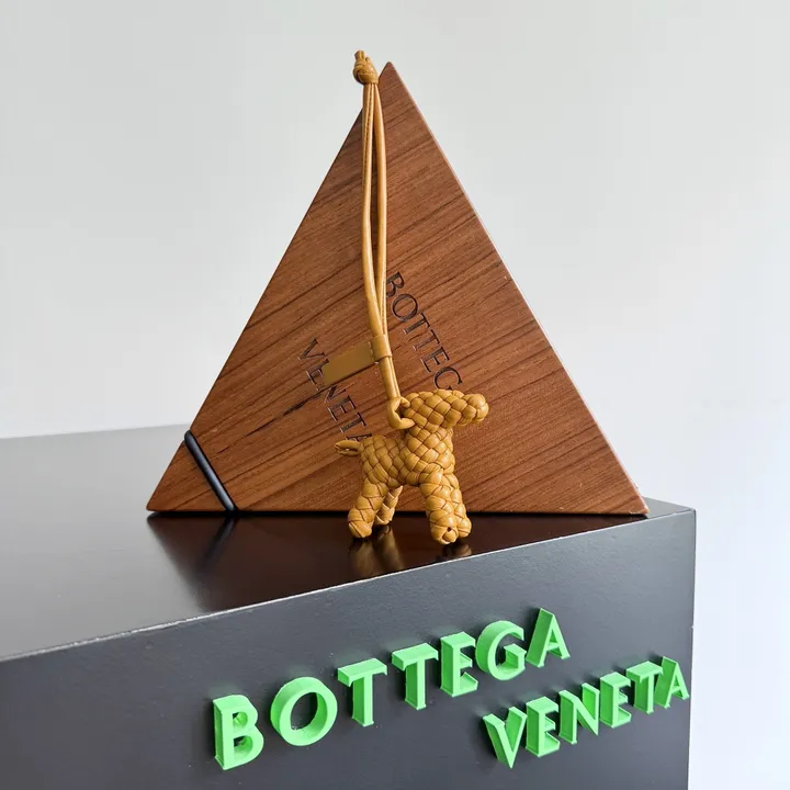 スーパーコピー ボッテガ ヴェネタ キーホルダー