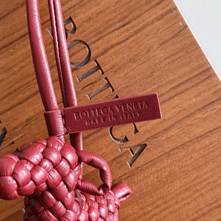 スーパーコピー ボッテガ ヴェネタ キーホルダー