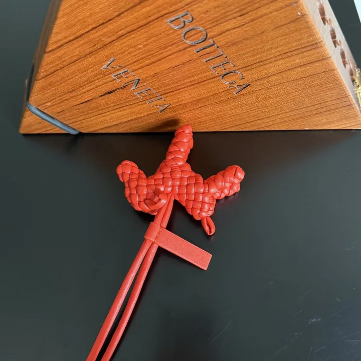 スーパーコピー ボッテガ ヴェネタ キーホルダー