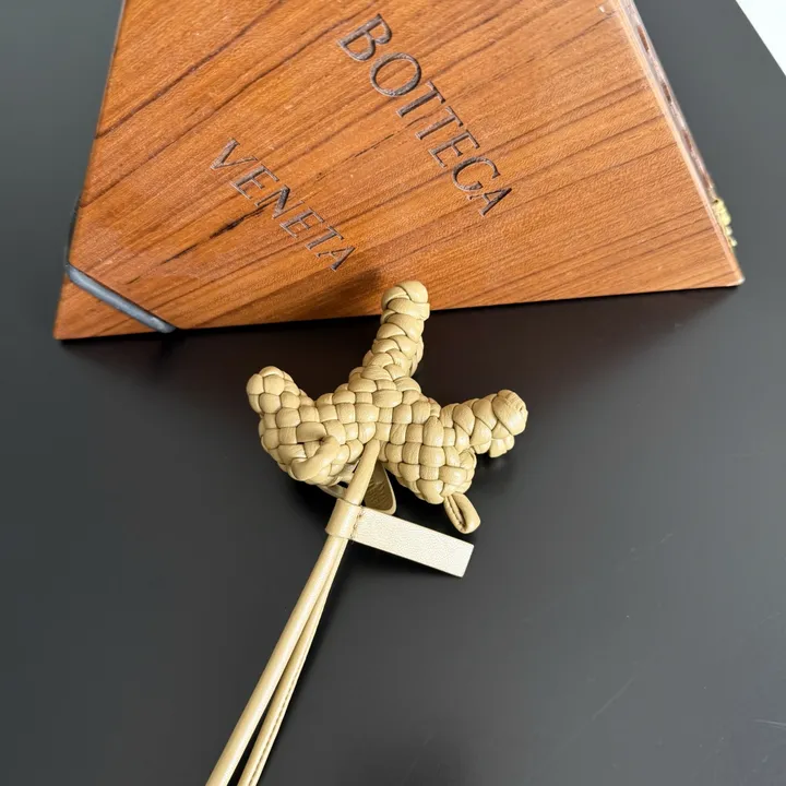 スーパーコピー ボッテガ ヴェネタ キーホルダー