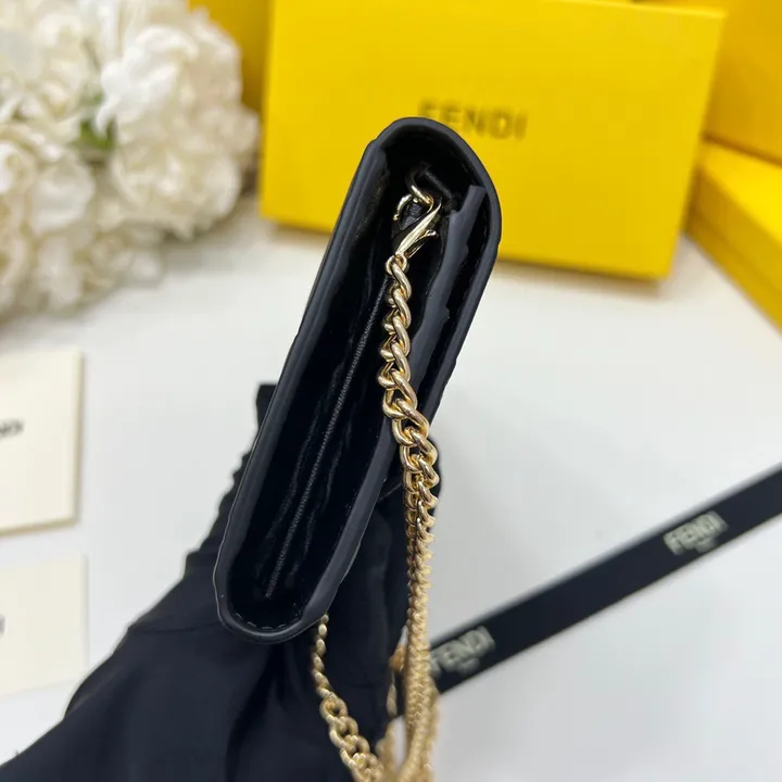 スーパーコピー フェンディ キーホルダー