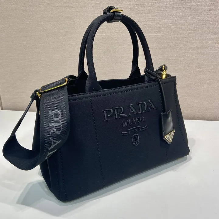 スーパーコピー バレンシアガ キーホルダー