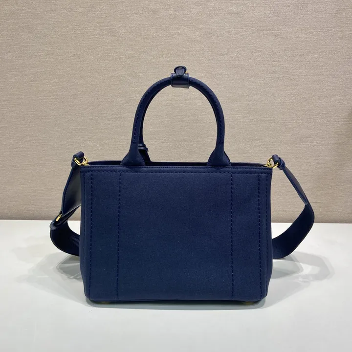 スーパーコピー バレンシアガ キーホルダー