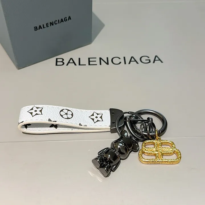 スーパーコピー バレンシアガ キーホルダー