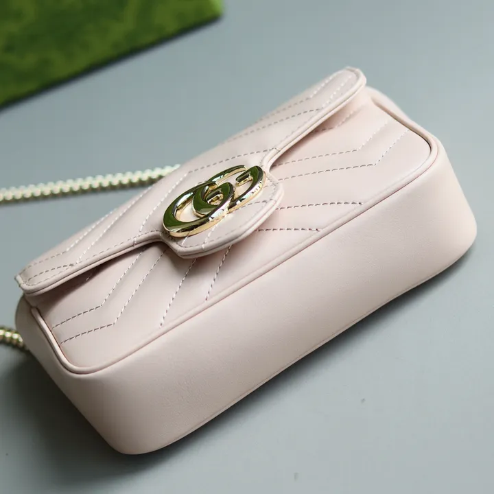 スーパーコピー ルイヴィトン キーホルダー