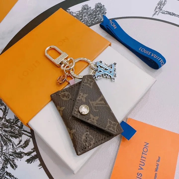 スーパーコピー ルイヴィトン キーホルダー