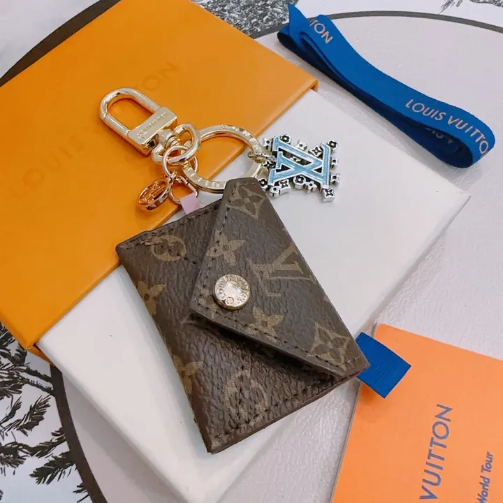 スーパーコピー ルイヴィトン キーホルダー