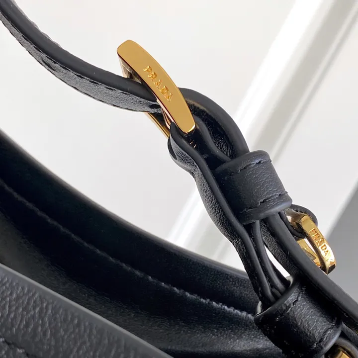 スーパーコピー バレンシアガ キーホルダー