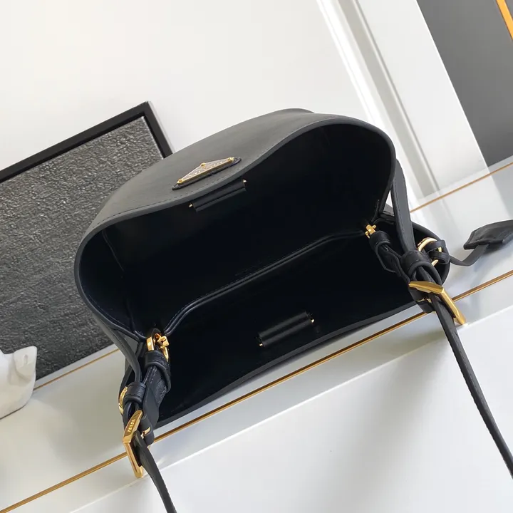 スーパーコピー バレンシアガ キーホルダー