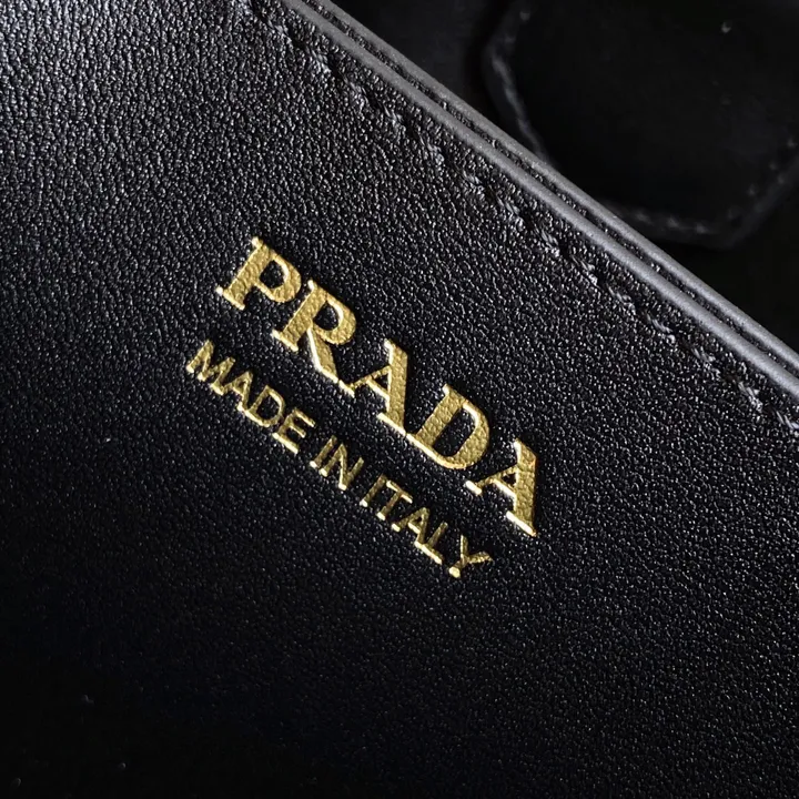 スーパーコピー バレンシアガ キーホルダー