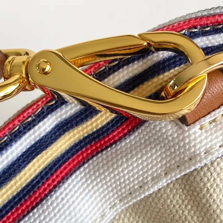 スーパーコピー バレンシアガ キーホルダー